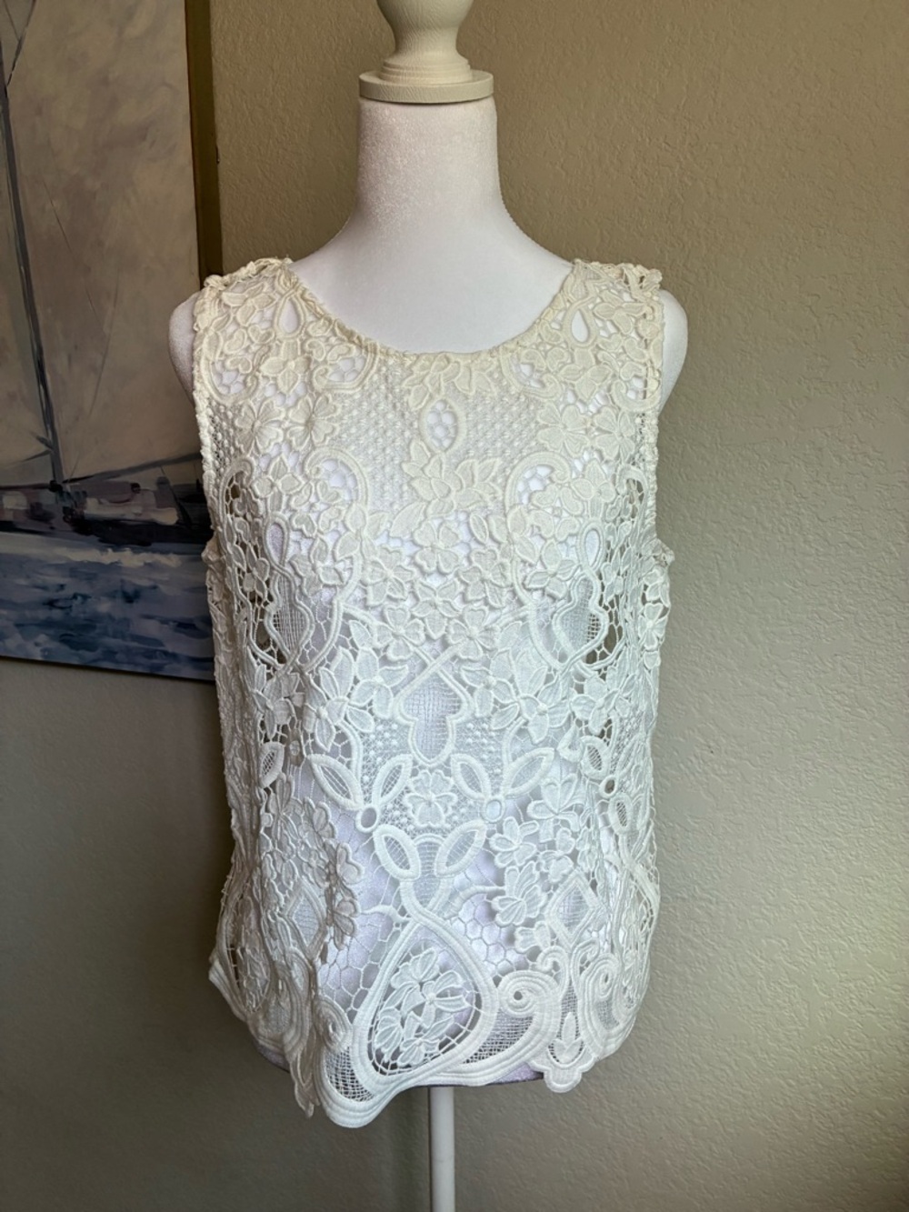 Acemi Lace Sleeveless Tank Top in Cream Size Medium - Picture 3 of 7